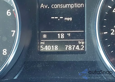 2016 Volkswagen Passat 1.8T R-Line из США, поврежденный, VIN 1VWAT7A39GC065125